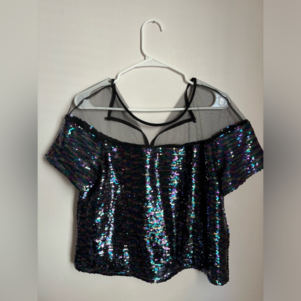 Sequins crop top